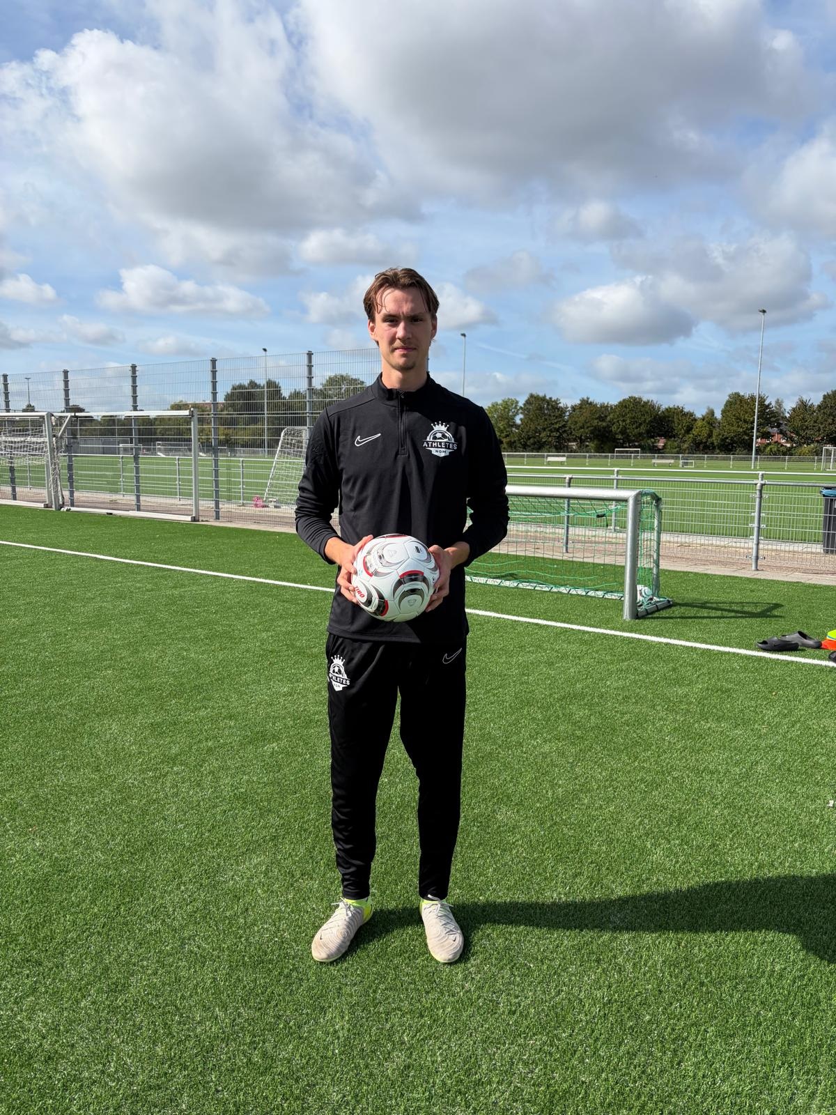 Nicolai de Kort tijdens voetbaltraining